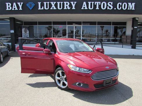 Used 2014 Ford Fusion SE FWD image 38
