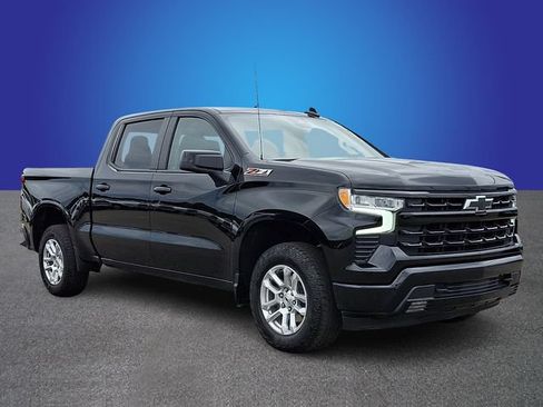 Used 2025 Chevrolet Silverado 1500 RST w/ Z71 Off-Road Package AWD/4WD image 3