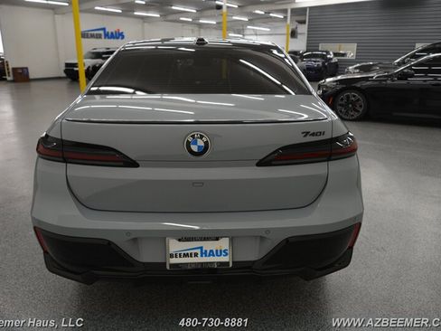 Used 2024 BMW 740i w/ M Sport Professional Package image 10