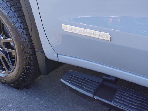 Used 2024 GMC Sierra 1500 Elevation w/ Elevation Premium Package image 13