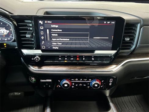 Used 2023 GMC Sierra 1500 Elevation image 11