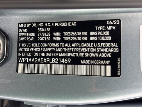 Used 2023 Porsche Macan image 44