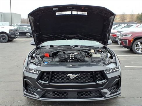 Used 2024 Ford Mustang GT Premium image 31