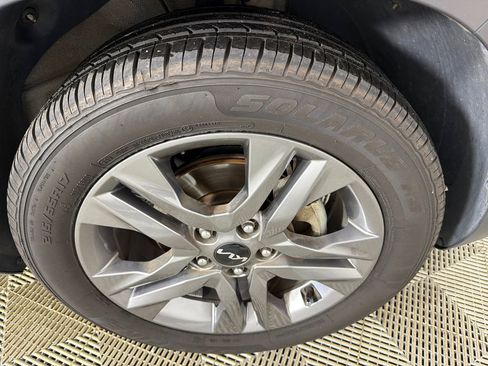 Used 2022 Kia Seltos S FWD image 13