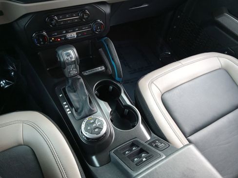 Used 2022 Ford Bronco Wildtrak image 17