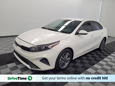 Used 2023 Kia Forte LXS FWD image 1