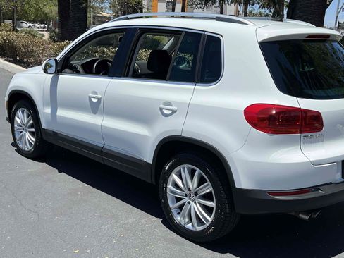 Used 2015 Volkswagen Tiguan SEL FWD image 42