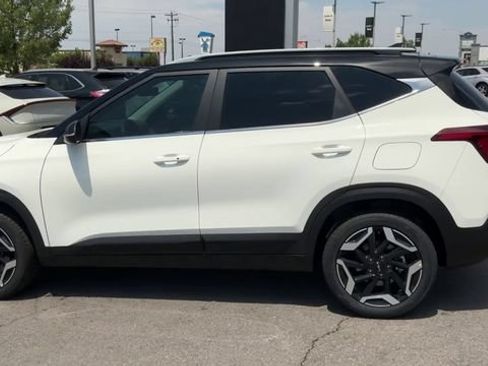 Used 2025 Kia Seltos SX AWD/4WD image 4
