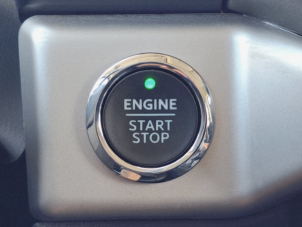 Used 2023 Ford Expedition XLT AWD/4WD image 34