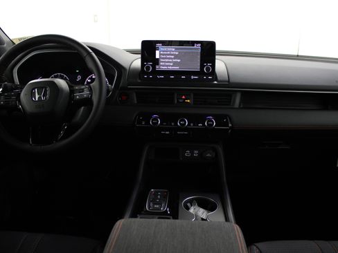 New 2025 Honda Pilot Sport image 22