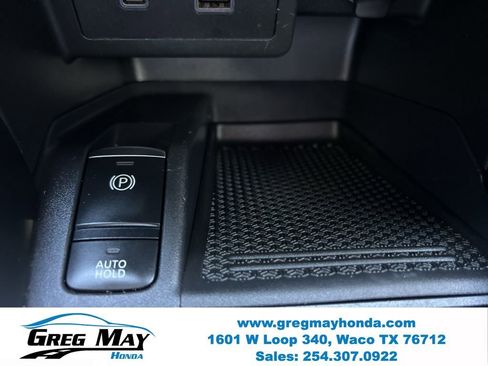 Used 2021 Nissan Kicks SV image 28