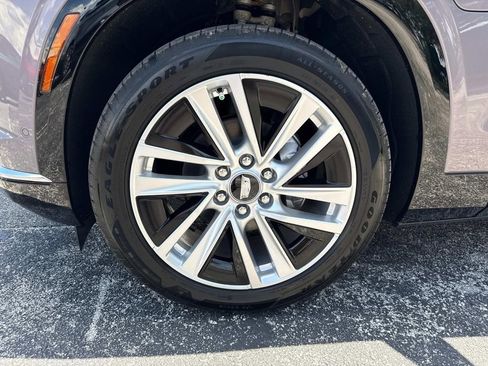 New 2026 Cadillac Vistiq Luxury image 8