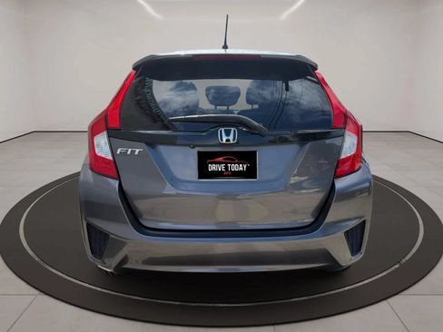 Used 2017 Honda Fit LX image 4
