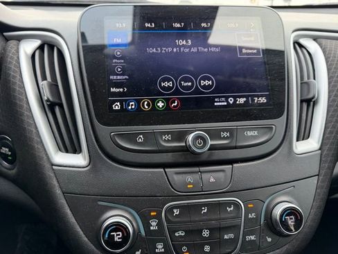 Used 2023 Chevrolet Malibu LT image 14