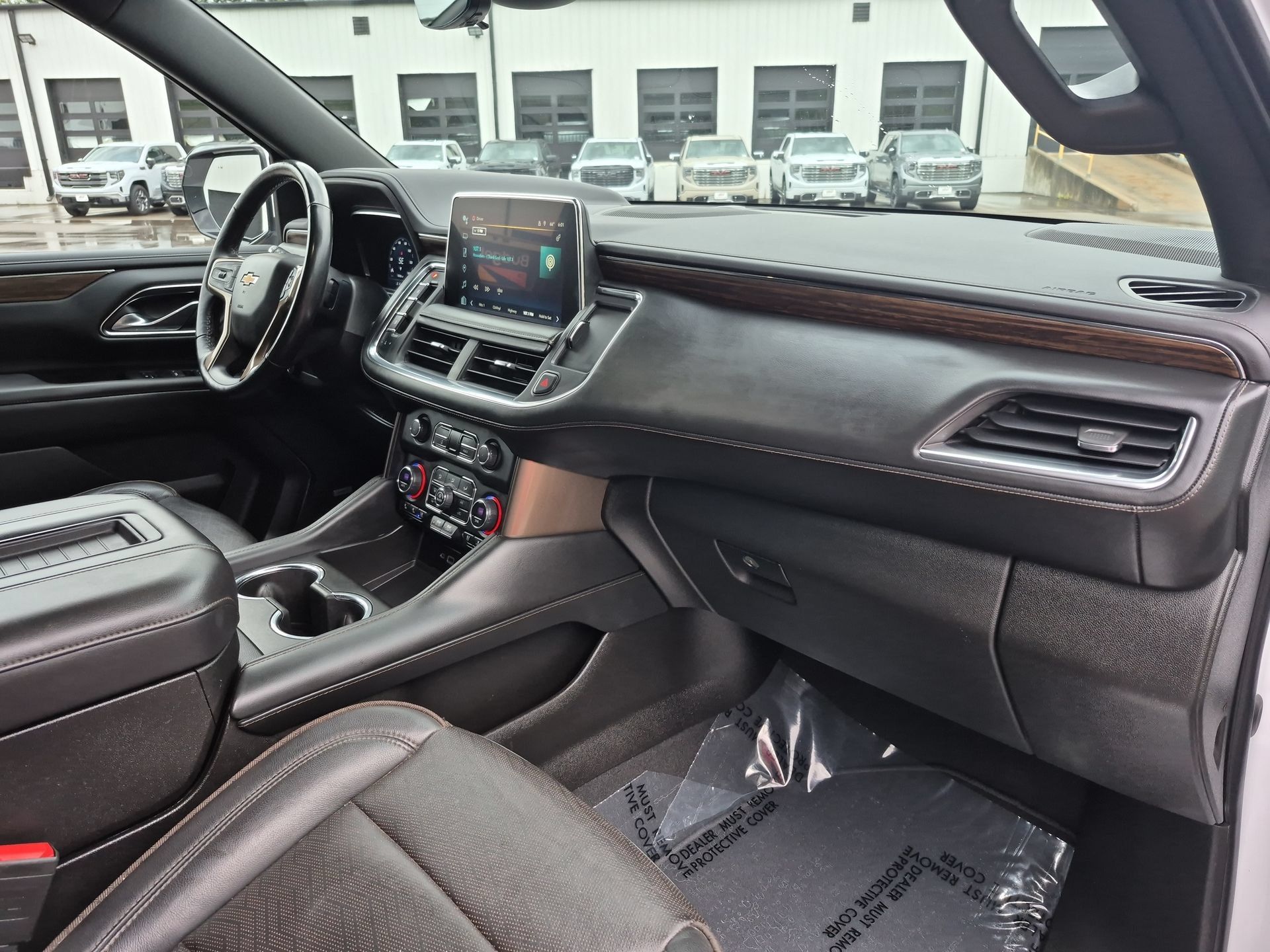 Used 2023 Chevrolet Suburban High Country AWD/4WD image 30