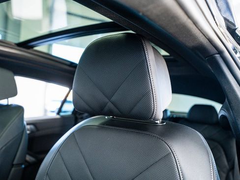 Used 2023 BMW X6 xDrive40i w/ M Sport Package image 45