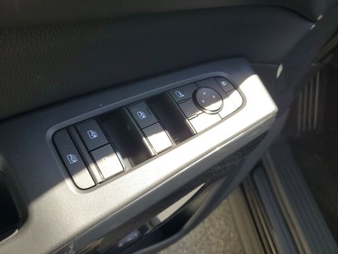 New 2026 Nissan Pathfinder SV image 16