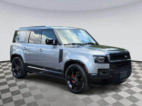 Used 2024 Land Rover Defender 110 X AWD/4WD image 1