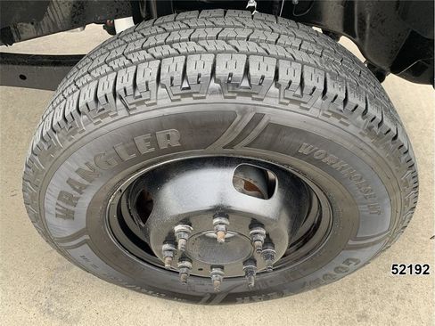 Used 2020 Ford F350 XL w/ Power Equipment Group image 19