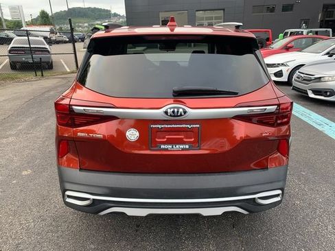 Used 2021 Kia Seltos S AWD/4WD image 3