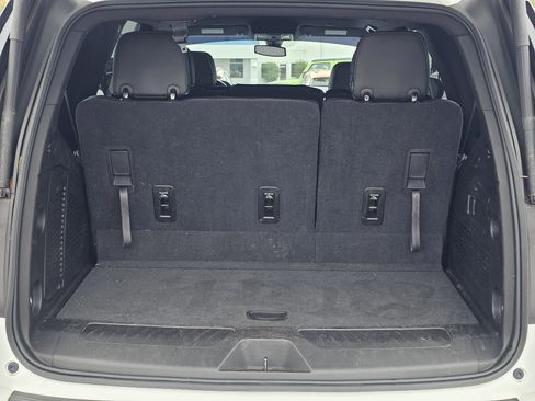 Used 2021 GMC Yukon SLT image 11