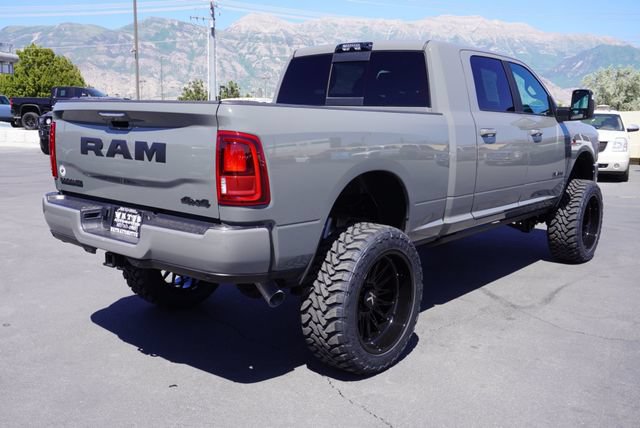 Used 2026 RAM 3500 Laramie AWD/4WD image 14