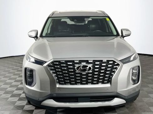 Used 2021 Hyundai Palisade SEL w/ Premium Package FWD image 3