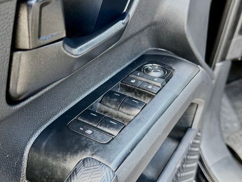 Certified 2024 Toyota Tacoma SR5 RWD image 17