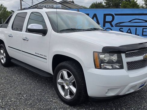 Used 2011 Chevrolet Avalanche LTZ AWD/4WD image 1