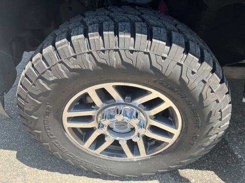 Used 2017 Ford F250 Lariat w/ Lariat Value Package AWD/4WD image 15