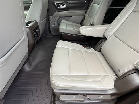 Used 2021 Chevrolet Tahoe LT RWD image 12