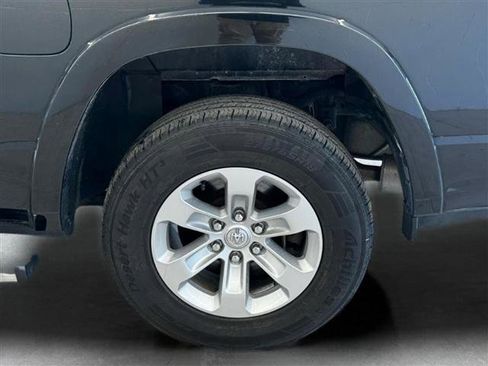 Used 2019 RAM 1500 Laramie AWD/4WD image 37