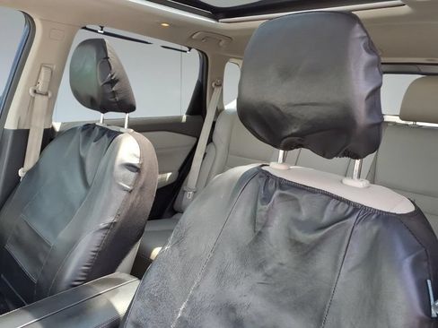 Used 2021 Nissan Rogue SV w/ Premium Package FWD image 16