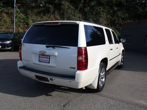 Used 2011 Chevrolet Suburban LTZ image 3