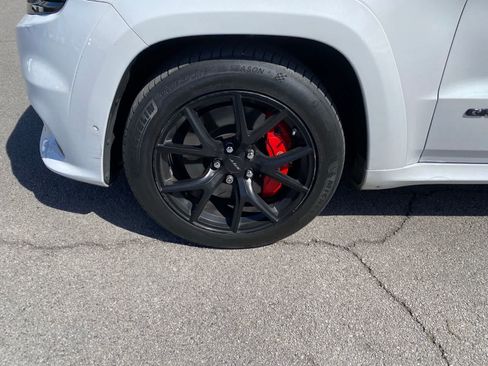 Used 2019 Jeep Grand Cherokee SRT AWD/4WD image 8