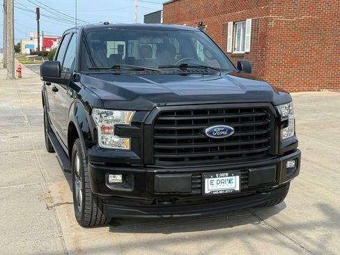 Used 2017 Ford F150 XLT w/ Equipment Group 302A Luxury AWD/4WD image 3