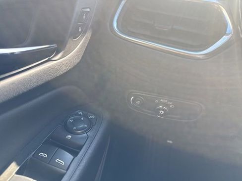 Used 2024 Chevrolet Equinox LT image 19