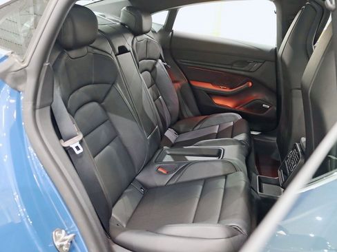 Used 2021 Porsche Taycan 4S image 31