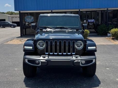 Used 2021 Jeep Wrangler Unlimited Sahara w/ Cold Weather Group AWD/4WD image 3