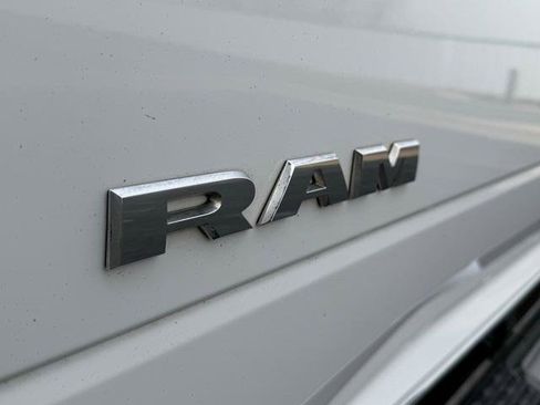 Used 2019 RAM 2500 Tradesman w/ Safety Group image 21