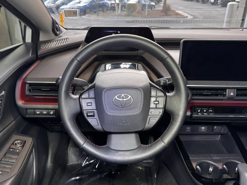 Used 2024 Toyota Prius Prime Premium FWD image 17