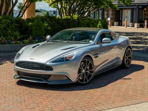 Used 2014 Aston Martin Vanquish Coupe RWD image 22