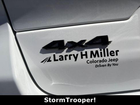 Used 2025 Jeep Grand Cherokee Altitude AWD/4WD image 31