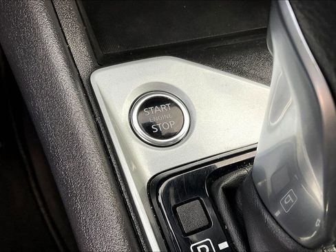 Used 2025 Nissan Altima 2.5 SV image 15