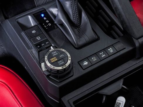 Used 2025 Toyota Tacoma TRD Pro image 30