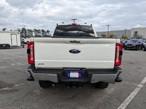 Used 2023 Ford F250 Lariat w/ Chrome Package image 22