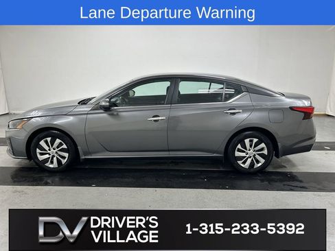 Used 2023 Nissan Altima 2.5 S FWD image 6