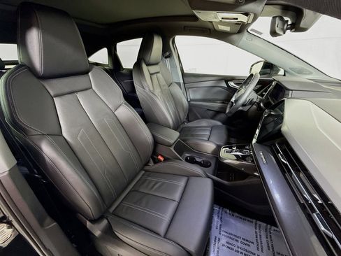 Certified 2022 Audi Q4 e-tron Premium Plus image 26