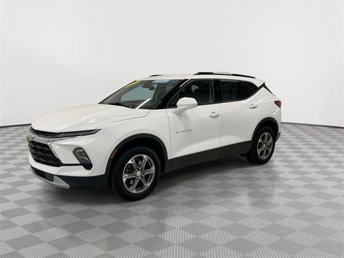 Certified 2023 Chevrolet Blazer LT w/ Convenience Package image 5