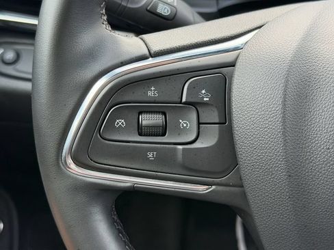 Used 2025 Buick Envista Sport Touring w/ Convenience II Package FWD image 28